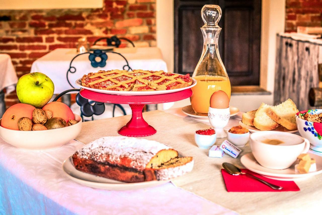 Agriturismo Tenuta Polledro Asti Ngoại thất bức ảnh
